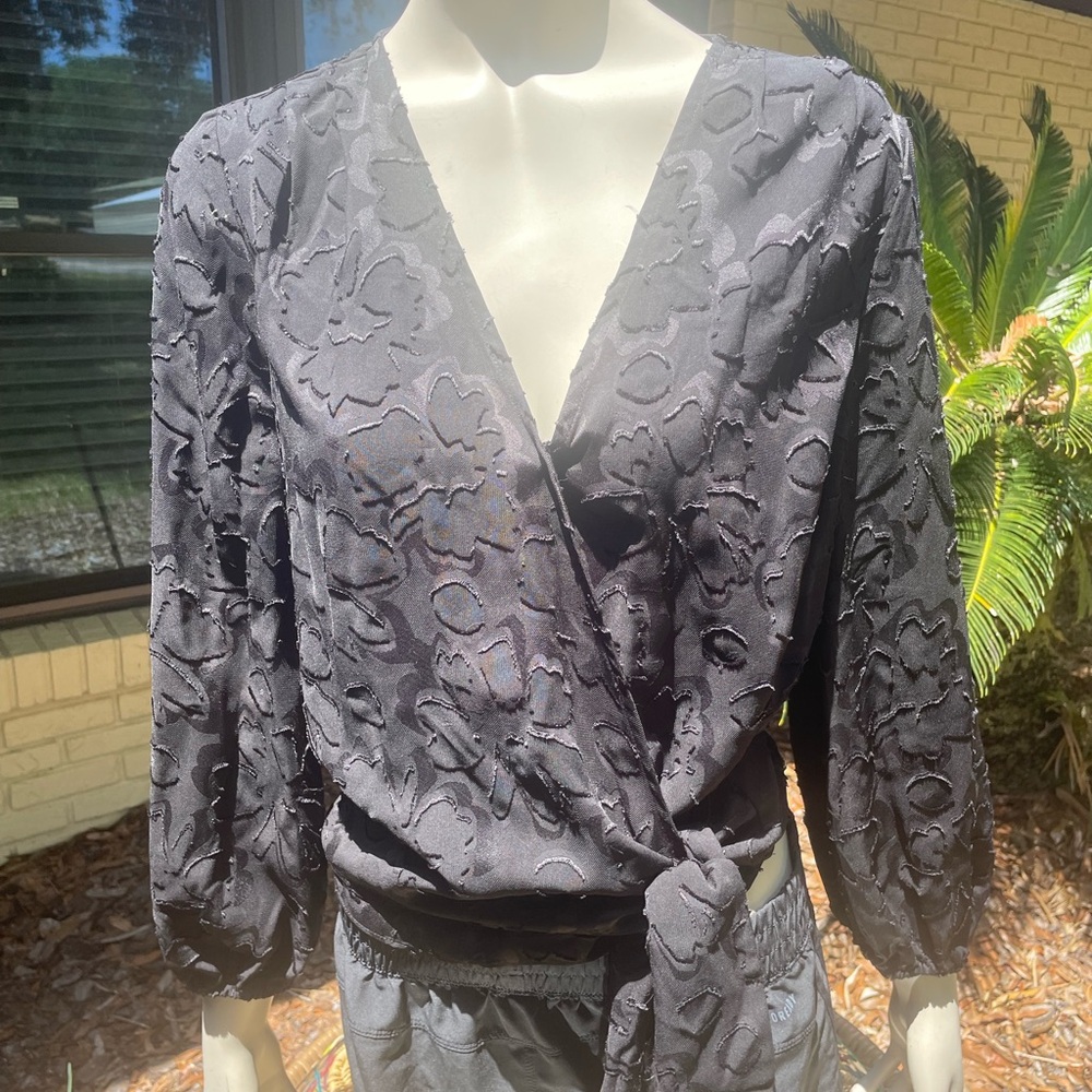 MADEWELL Elegant Black Wrap Top EUC